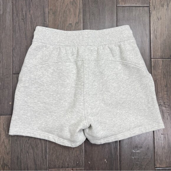 Lululemon Scuba High-Rise Short 5" Heathered Core Ultra Light Grey - Picture 2 of 6